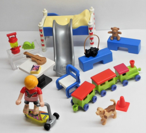 Kind mit kinderzimmer - kinderzimmer, +